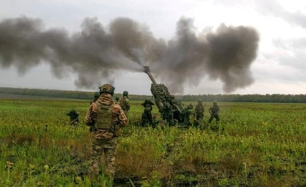 Підрозділи ракетних військ і артилерії Сил оборони, за добу, уразили 5 районів зосередження живої сили, озброєння і військової техніки, 2 склади боєприпасів та 3 інших важливих військових об’єкти противника, - Генштаб 