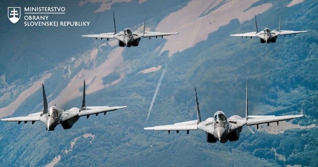 Україна отримала перші чотири винищувачі МіГ-29 від Словаччини