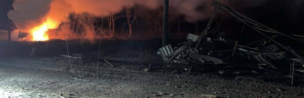 Інтенсивні обстріли Соледара та терористичні удари по Херсону: головне за ніч по регіонах