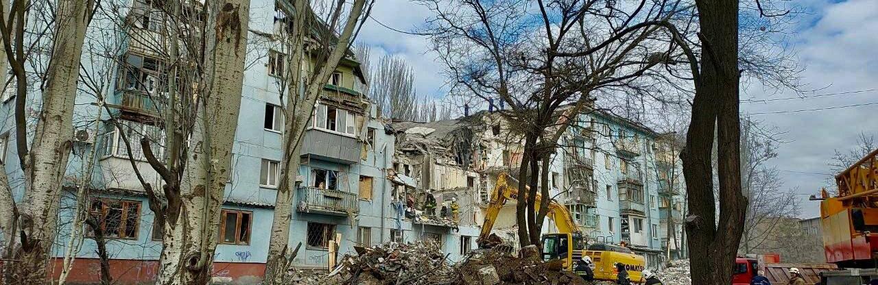 Обстріли житлових секторів Донеччини та удари по Херсону: головне за ніч по регіонах