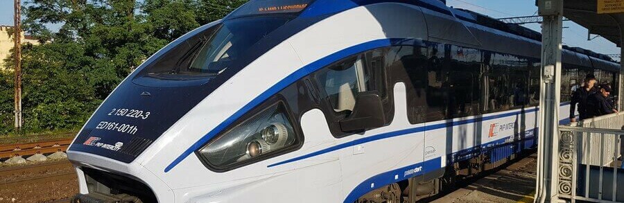 Українці в Польщі не зможуть їздити безкоштовно поїздами 
