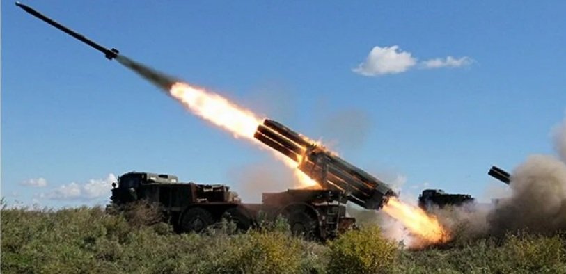 Ворог влаштував справжній вогневий ураган з однойменних систем залпового вогню в Зеленодольську на Криворіжжі, - ОК 