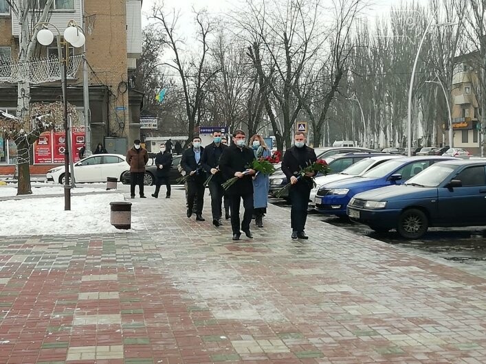 Мелитополь присоединился к флешмобу ко Дню Соборности Украины, фото-1