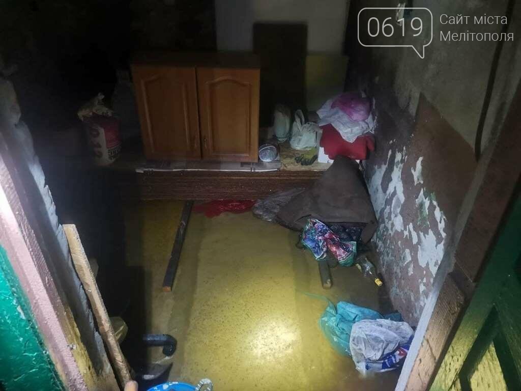 В Мелитополе спасатели продолжают ликвидировать последствия непогоды, фото-5
