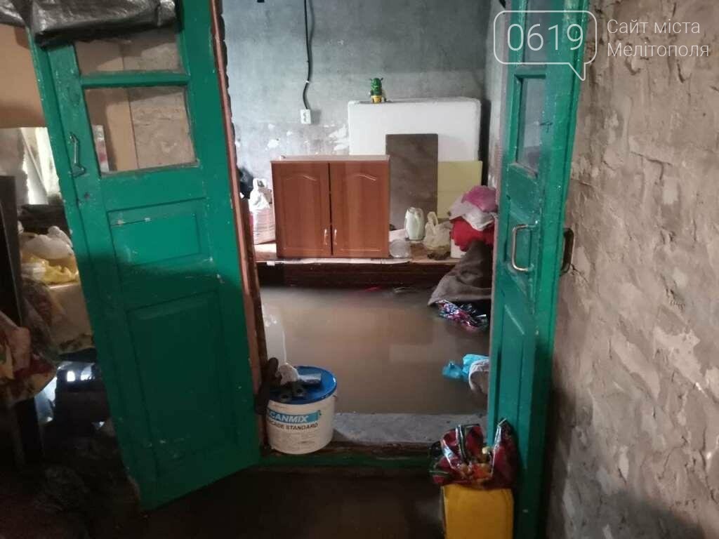 В Мелитополе спасатели продолжают ликвидировать последствия непогоды, фото-9