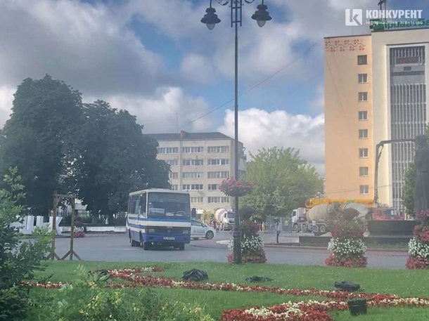 В центре города захвачен автобус В центре города захвачен автобус