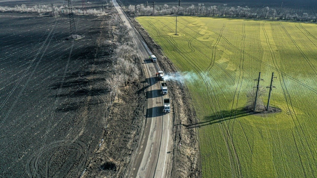 В Запорожской области завершается ремонт трассы Н-23, фото-1 В Запорожской области завершается ремонт трассы Н-23, фото-1
