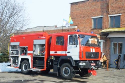 Спасатели Мелитополя получили новенький аварийно-спасательный автомобиль