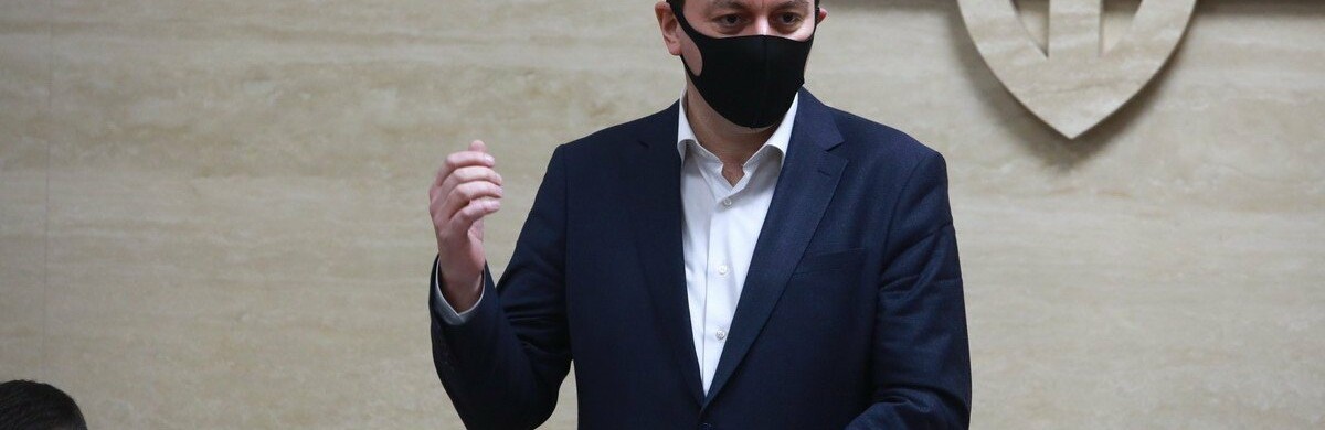 Александр Старух призвал жителей области отмечать Пасху онлайн