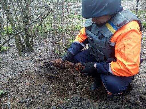 В Мелитопольском районе пиротехники обезвредили артснаряды времен прошлых войн